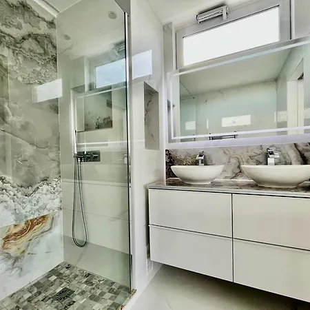 Appartement Magnifique 2 Avec Piscine Et Parking A - Fr-1-789-2